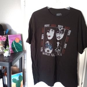 KISS T-SHIRT